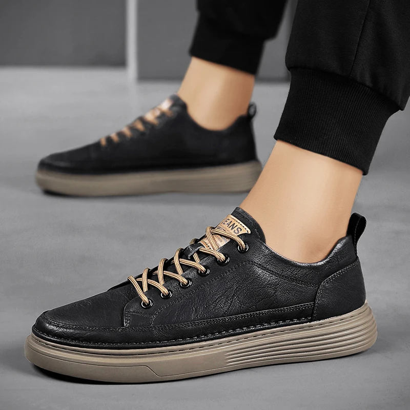 Yeni Rahat Deri vulkanize ayakkabı Erkekler Kaliteli deri sneakers Rahat Moda Siyah Yürüyüş Vulkanize Ayakkabı Erkekler 2022