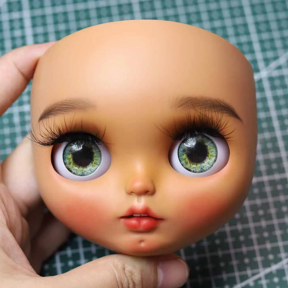 NBL RBL + Blythe Doll Yüz Plakası dıy blythe doll makyaj Dahil Olmak Üzere Arka Plaka özelleştirme bebek Çıplak blythe doll Siyah cilt 9.24.19